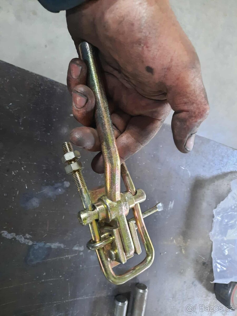 Karháky kovanie bočnic - 11