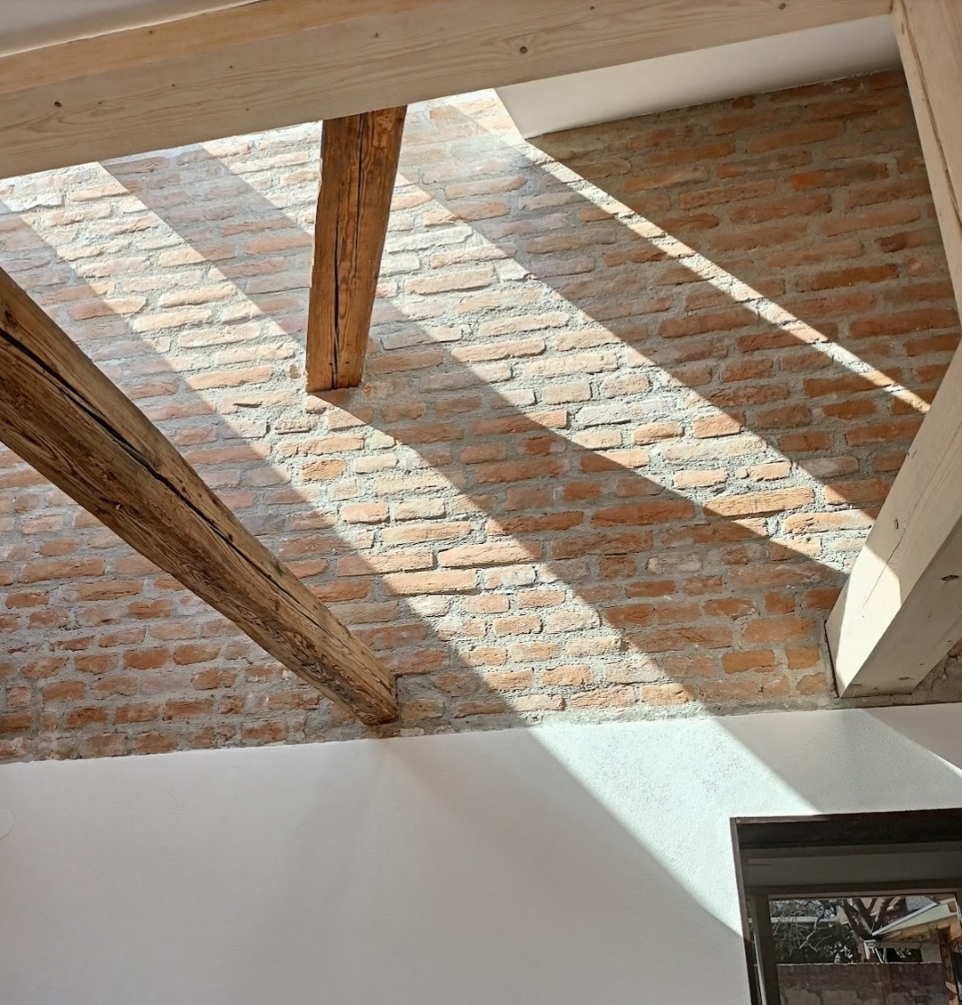 Staré tesané trámy - 11