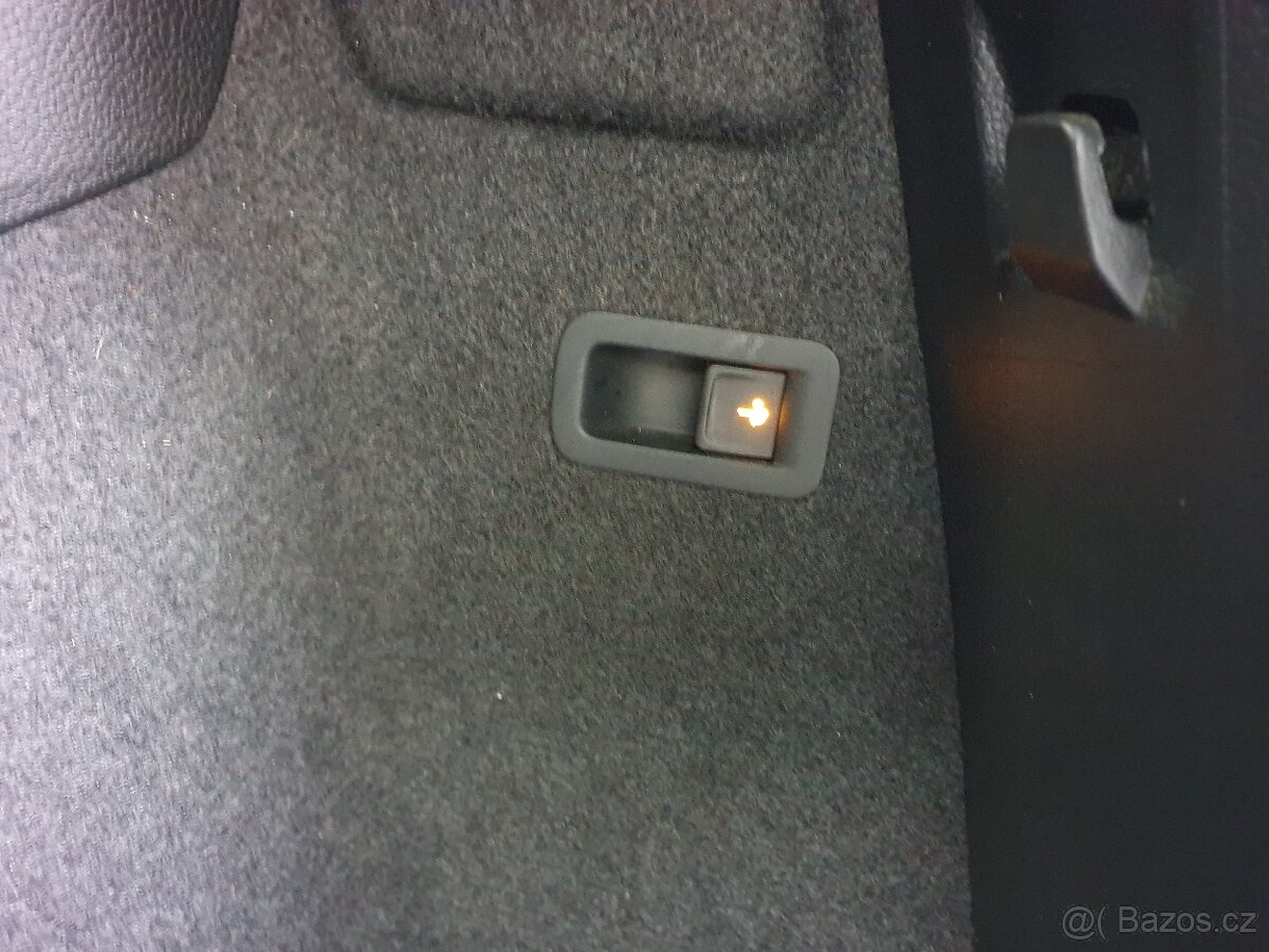 Škoda Karoq Style 2.0 TDI Man. Pano Tažné - záruka Autodraft - 11