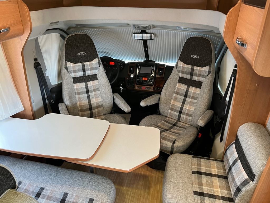 LMC,2013,130ps,klima,tempo,automat,remis,garaz,tv,AKCE - 11