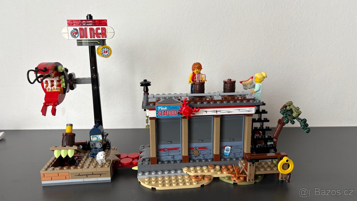 LEGO Hidden Side 70422 Útok na stánek s krevetami - 11