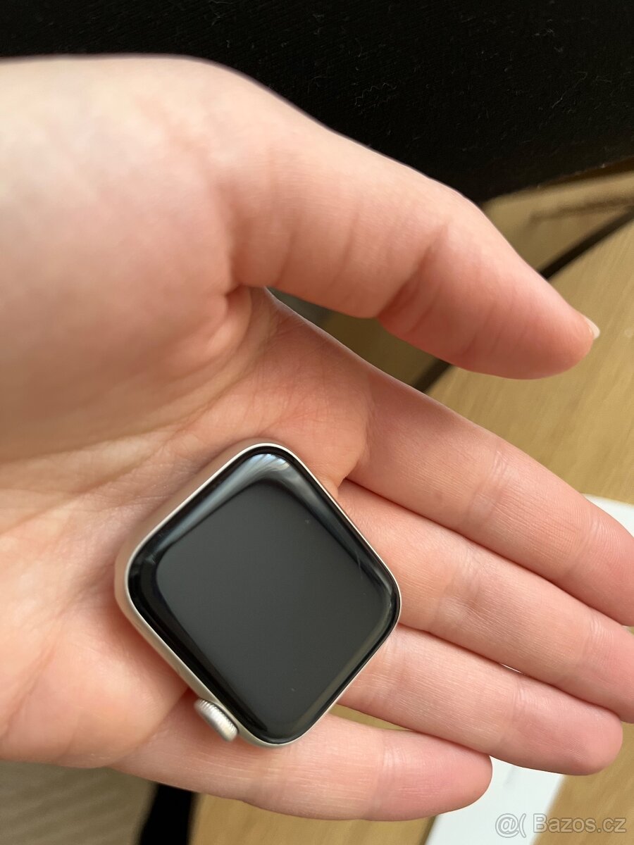 Apple Watch SE 40MM - 11