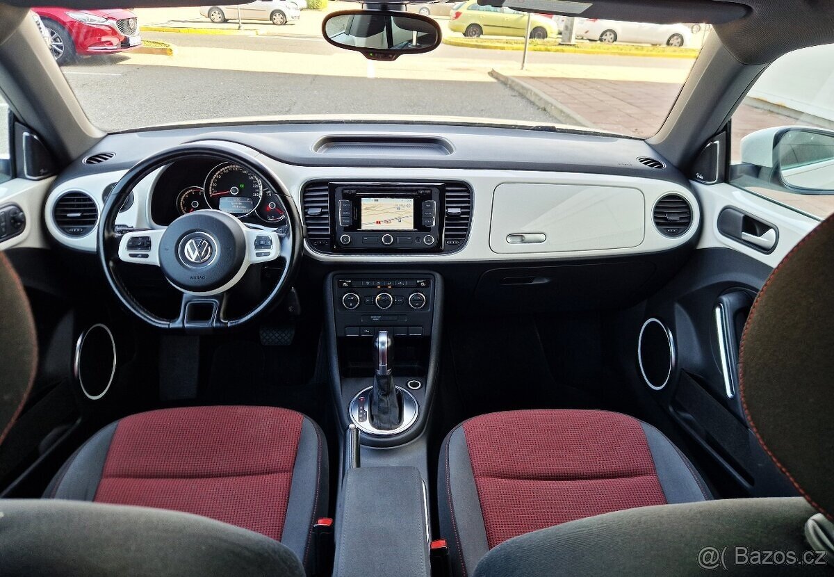 VW BEETLE 1.6TDI 2013 LED/XENON NAVIGACE AUT.PŘEVODOVKA DSG - 11