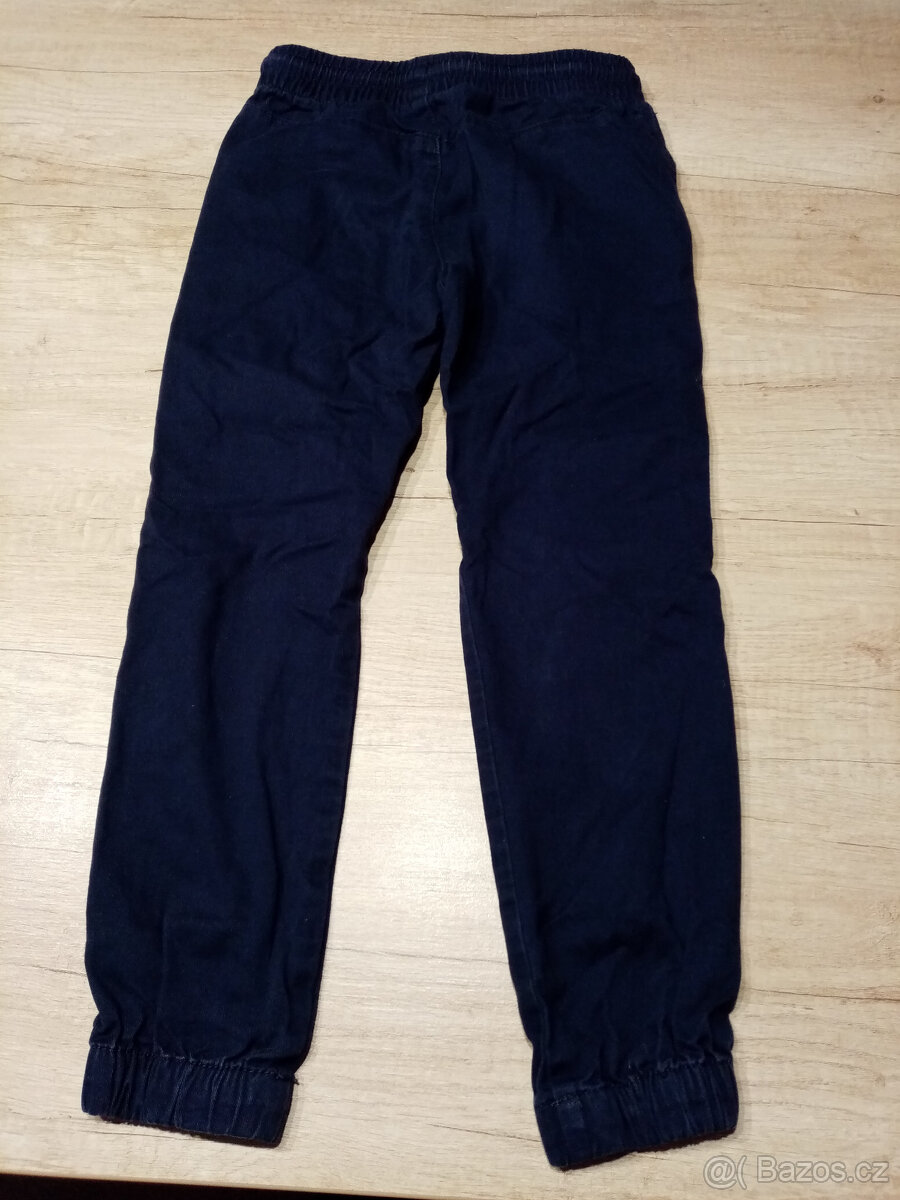 2x kalhoty HM vel. 128 - 11