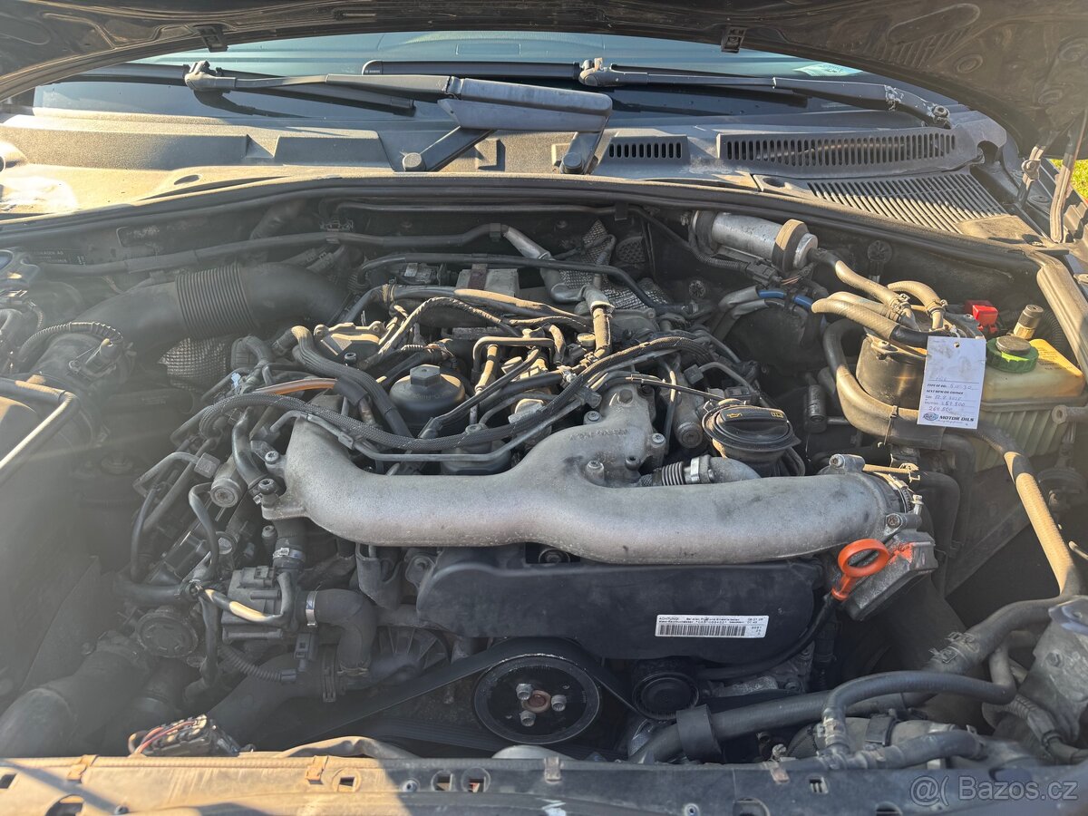 Prodám Volkswagen Touareg - 11