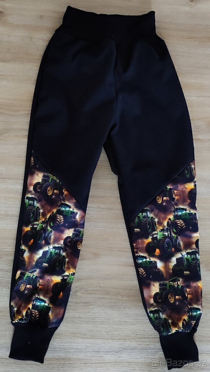 SOFTSHELLOVÉ KALHOTY, ČEPIČKY, RUKAVICE, TEPLÁČKY - 11