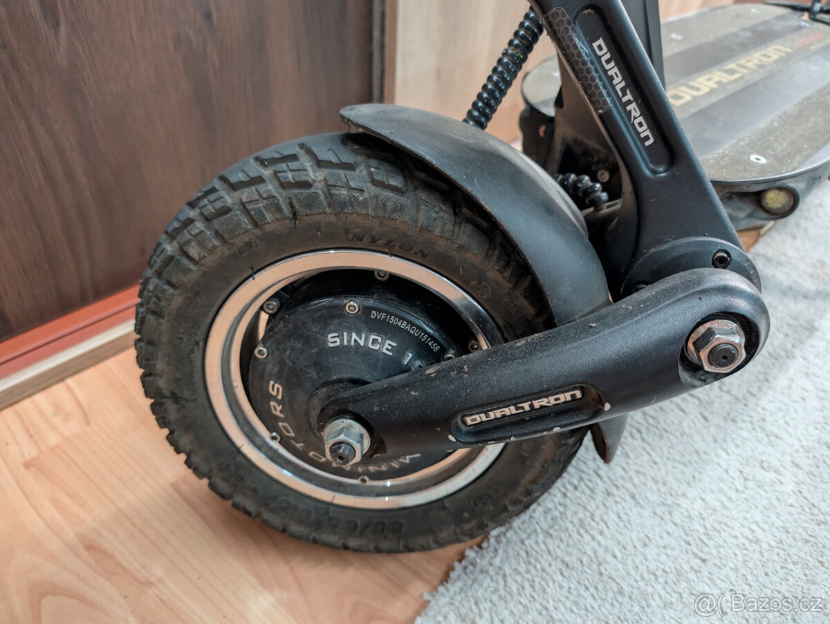 Elektrokoloběžka Dualtron Victor Pro - 11