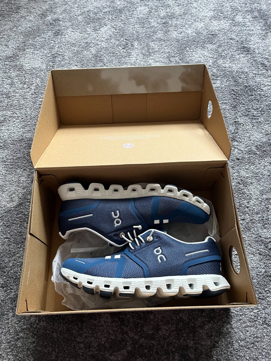 13x Dámské boty On Running Cloud, velikost 37 - 37,5 - 11