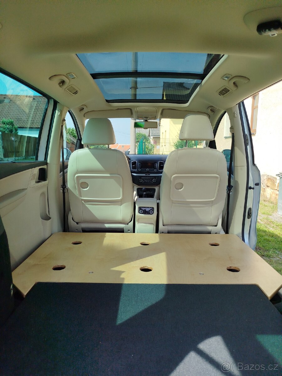 VW Sharan 2.0 TDI (man.) kůže,panorama - 11