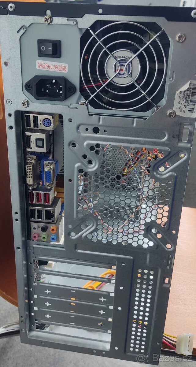 Athlon 64 X2 3800+ + M4A78-EM - 11