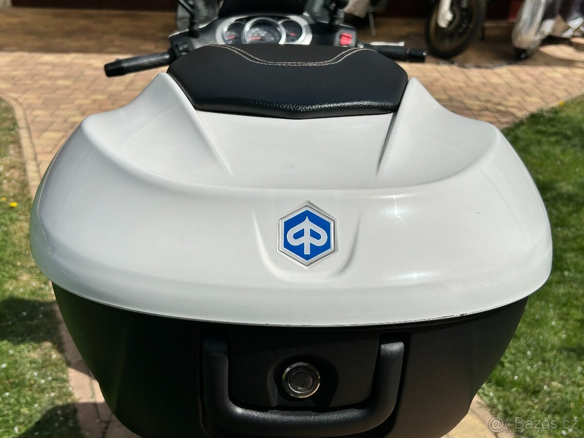 Piaggio Beverly 350 - 11