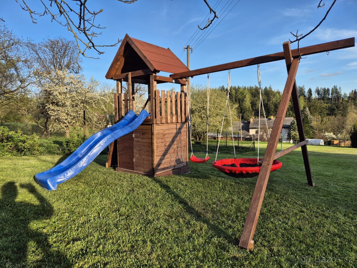 Dětské hřiště - 11