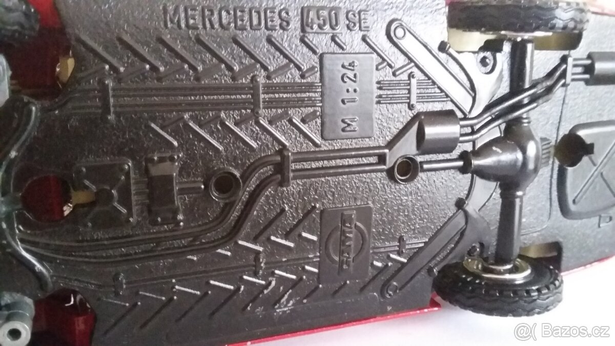 Starý model Gama Mercedes 450 SE - 11