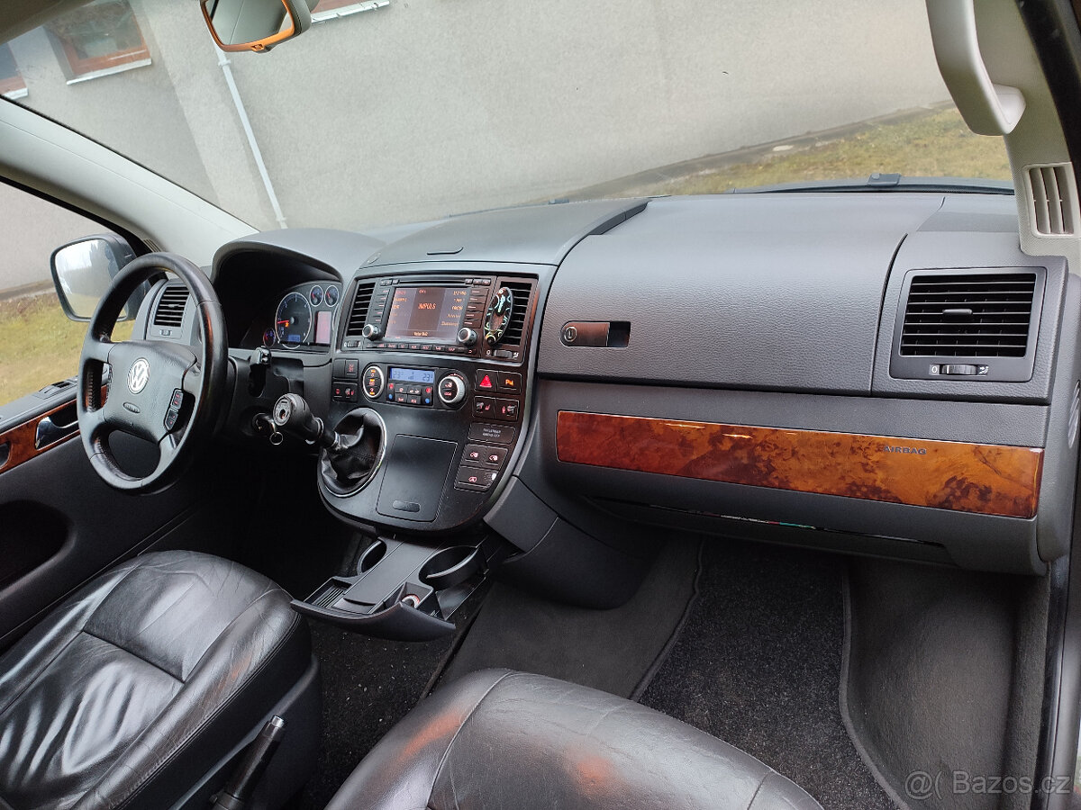 VW Multivan T5 2.5 128kw Highline - 11