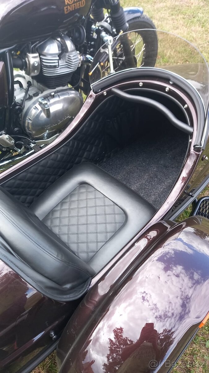 Royal Enfield Interceptor 650 + side Velorex - 11