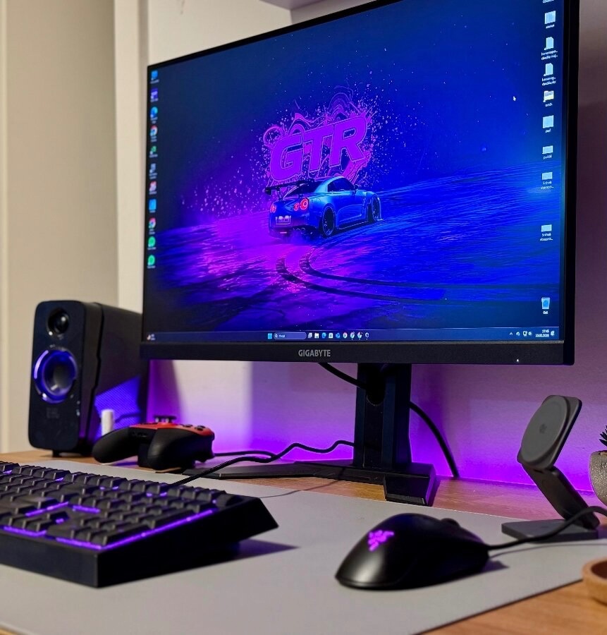 Prodám výkonný herní pc setup z rtx 4080 - 11