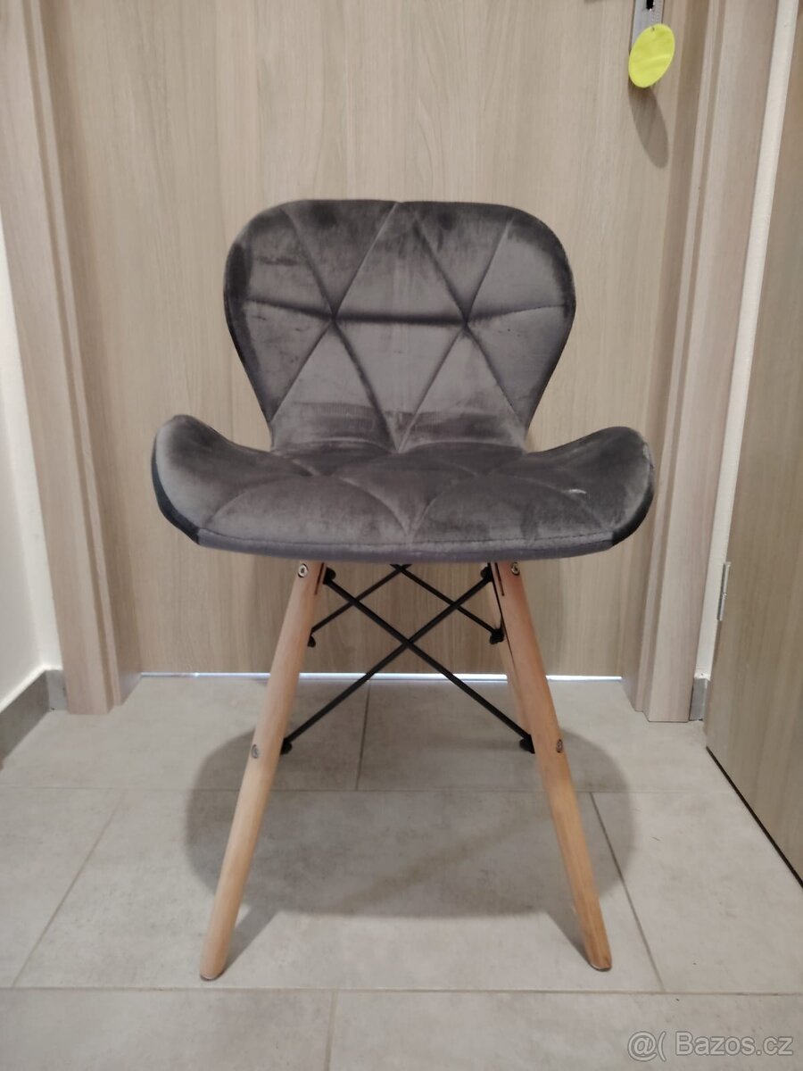 Nová sada 4 jídelní židle, šedá samet, dřevo - 11