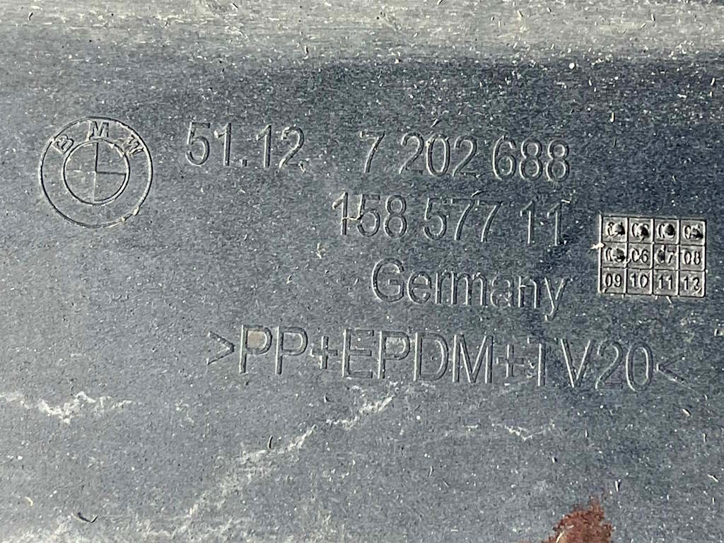 BMW 5 - F10 - 2010-2017 - nárazník zadní - 158 57711 - 11