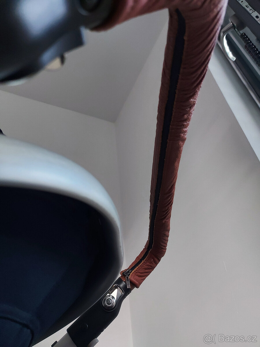 Kočárek modrý JOOLZ + autosedačka vajíčko - 11