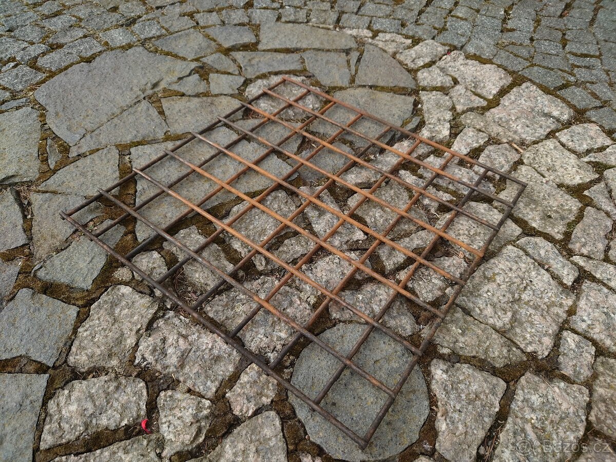 Udírna / gril Gugriz Stojtex - 11