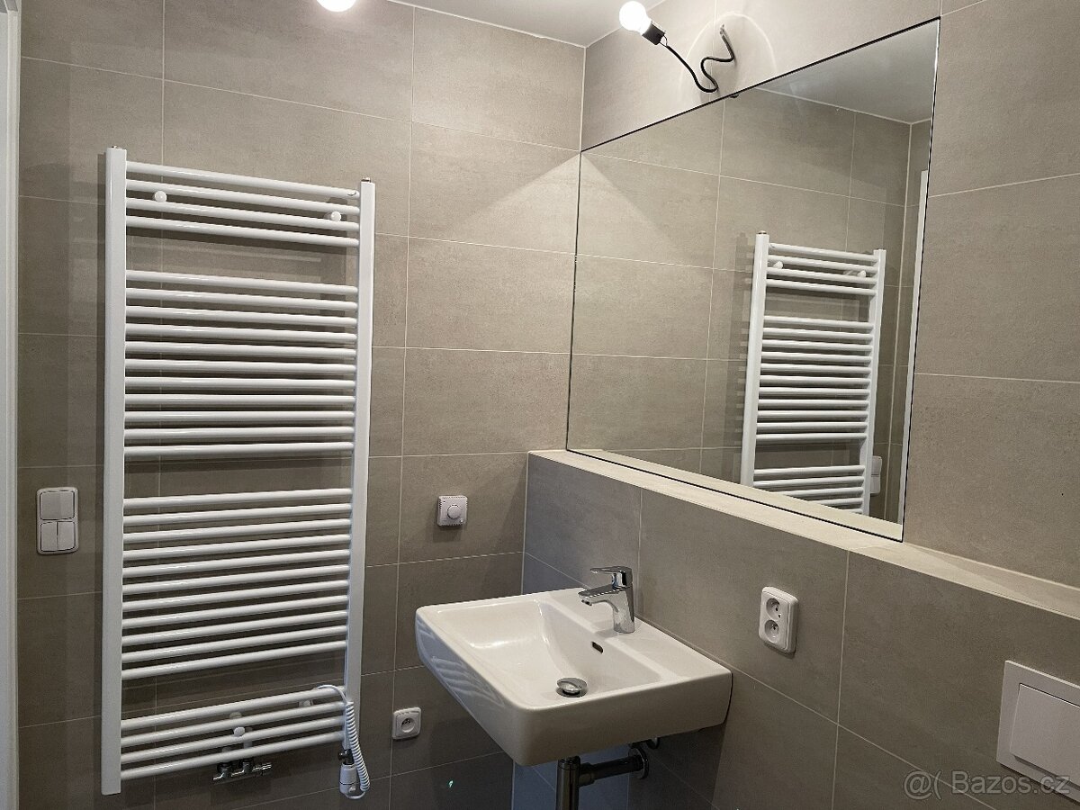 Novostavba 54m2 + terasa 13m2 + parking VACOV - 11