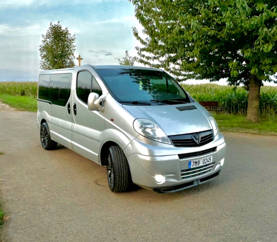 Opel Vivaro 2.0 - 11
