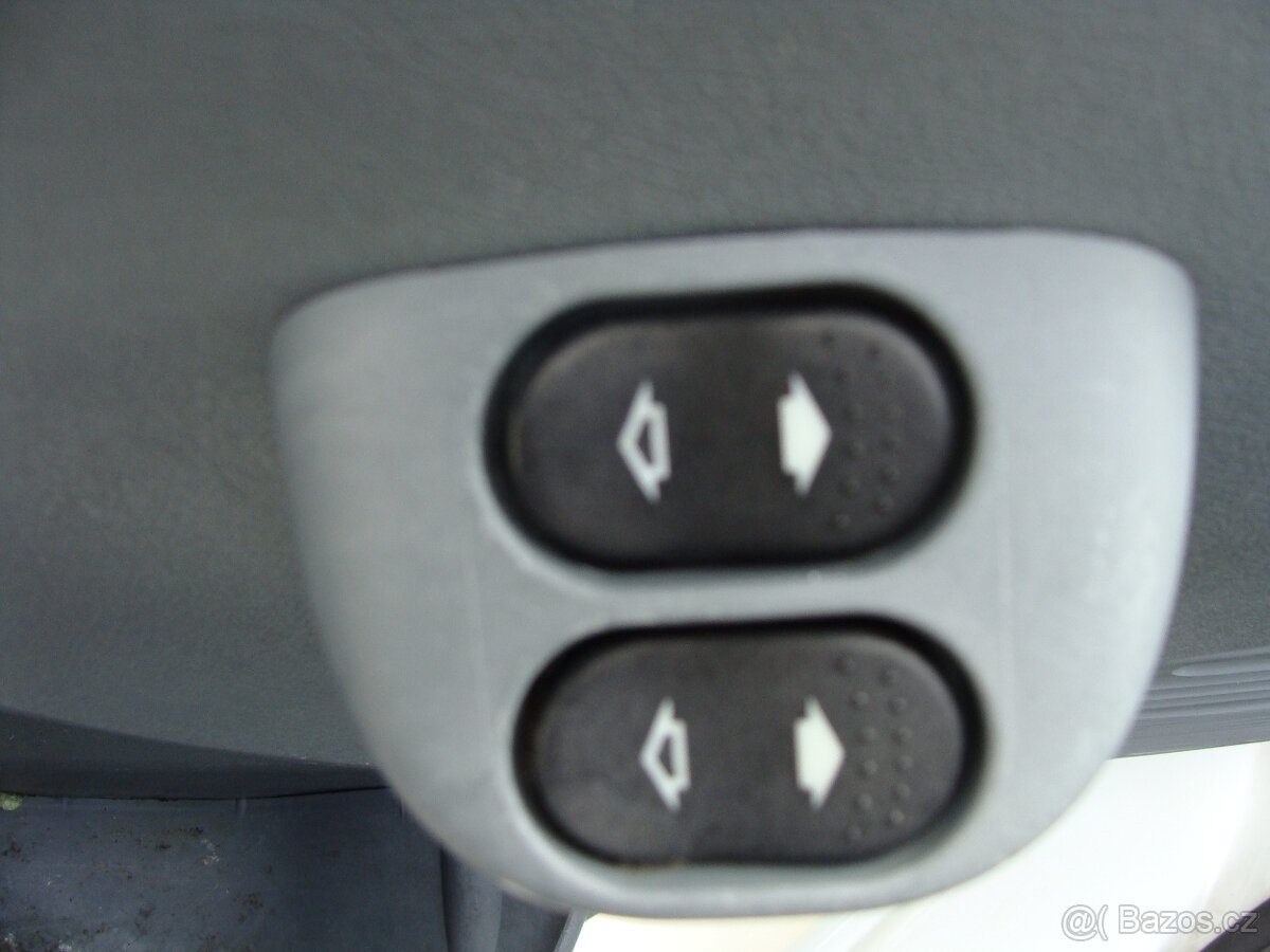 Ford Transit, 2.2TDCi, L2H1, tažné zařízení, 2x šoupačky - 11