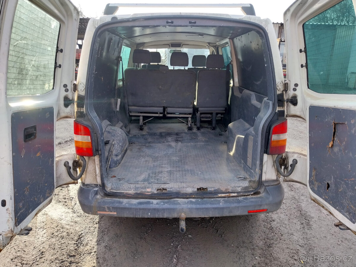 VW Transporter T5 - 11