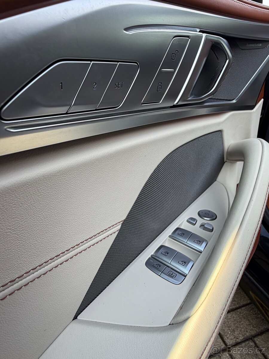 BMW 840d Xdrive INDIVIDUAL - 11