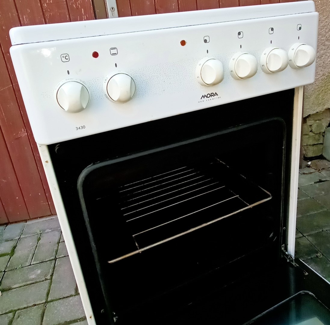 Elektrický sporák Mora typ 3430.1000 litinové plotny - 11