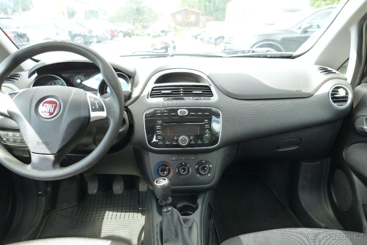 Fiat Punto EVO 1.2i - 11