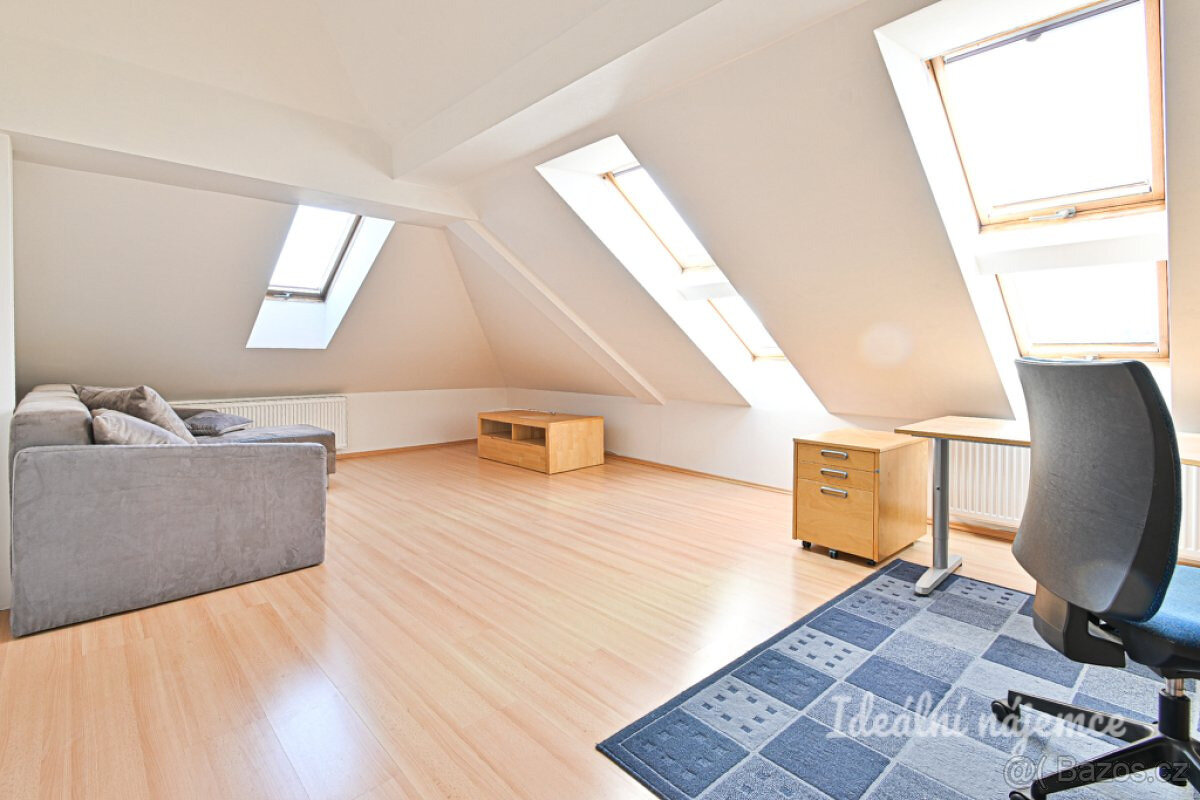 Pronájem bytu 3+kk, Palackého Třída, Královo Pole, 20900 Kč/ - 11