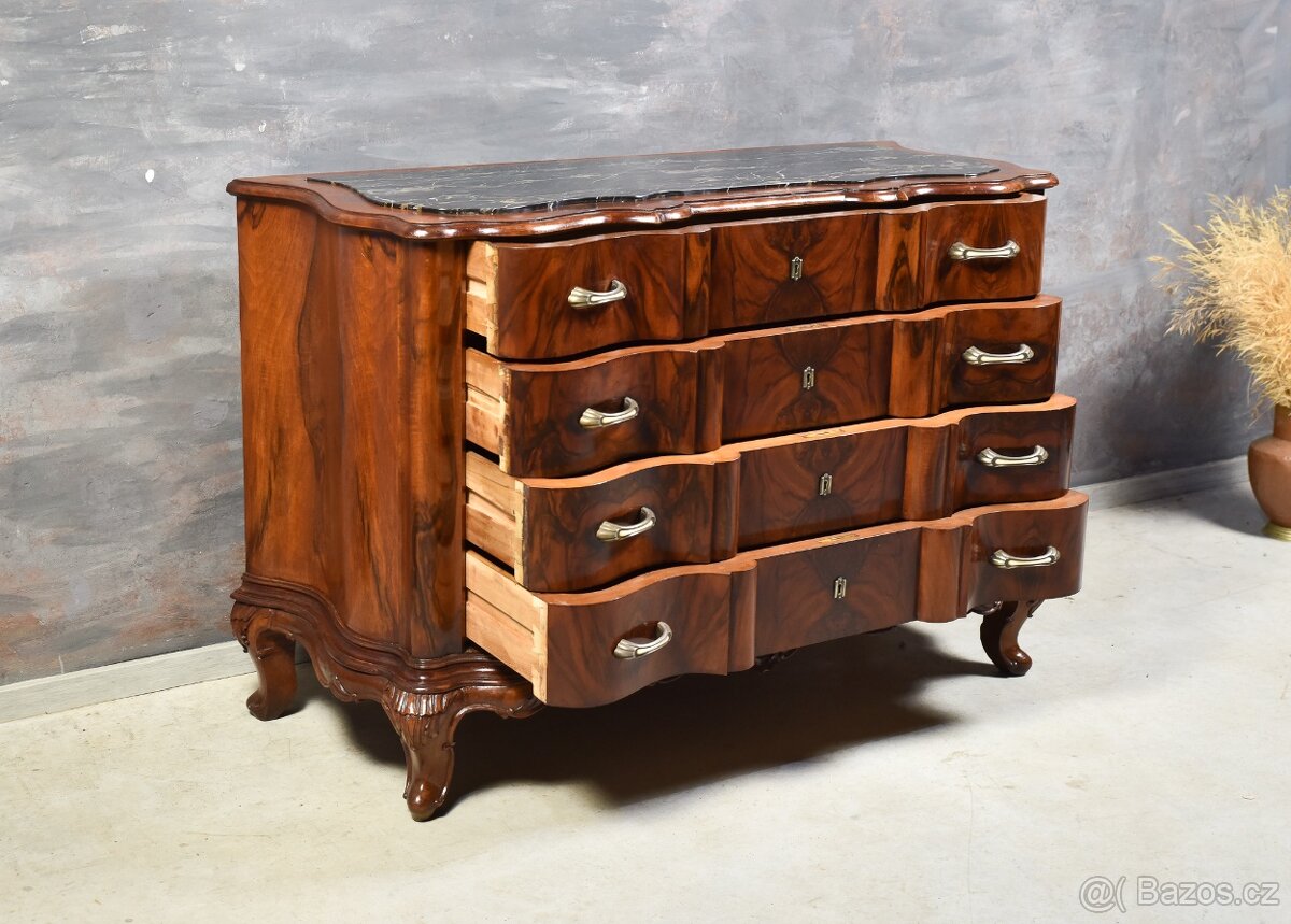 STAROŽITNÁ KOMODA - 11