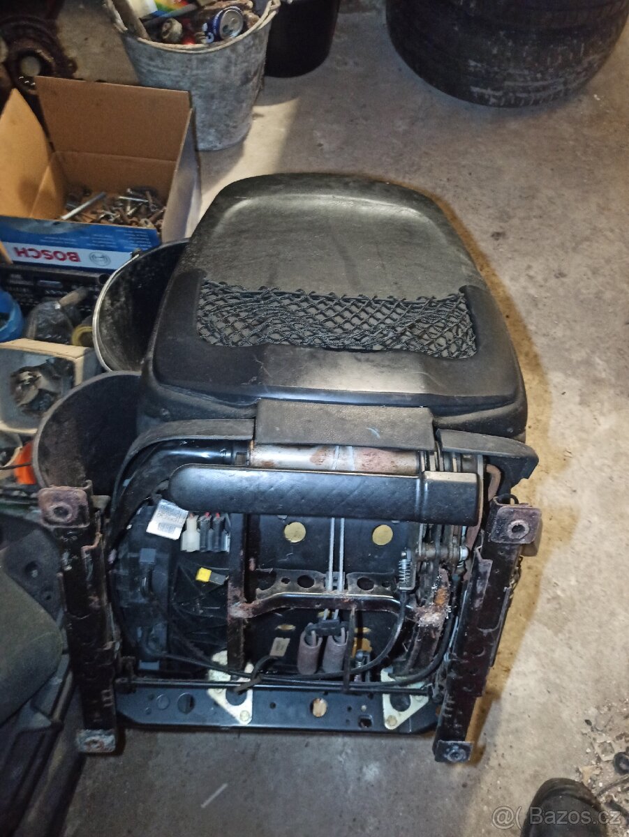 BMW E36, E39 sedačky 5ks - 11