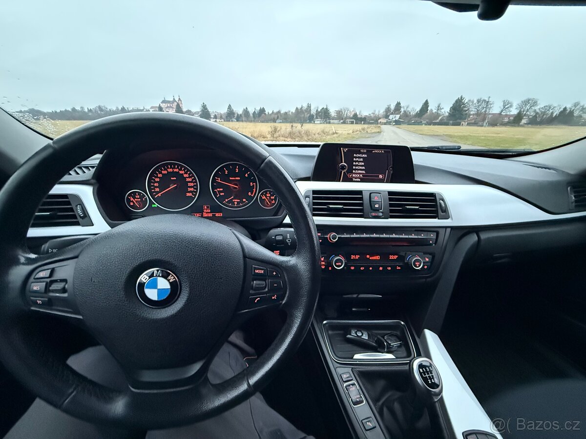 Prodám BMW F30 320D 135 kw r.v. 2012 - 11