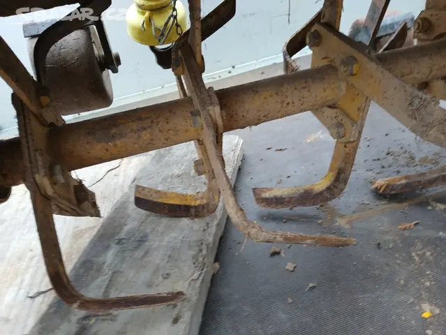 Prodám rotavator KYR-122 k malotraktorům ve velmi dobrému st - 11