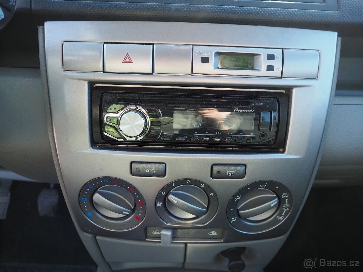 Mazda 2 1.3 klima - 11