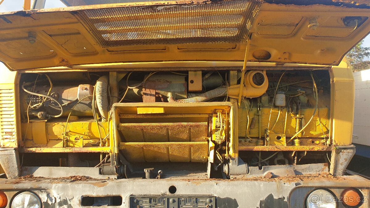 UDS 114 T815 autobagr teleskop 6x6 Tatra (1984 rok) - 11