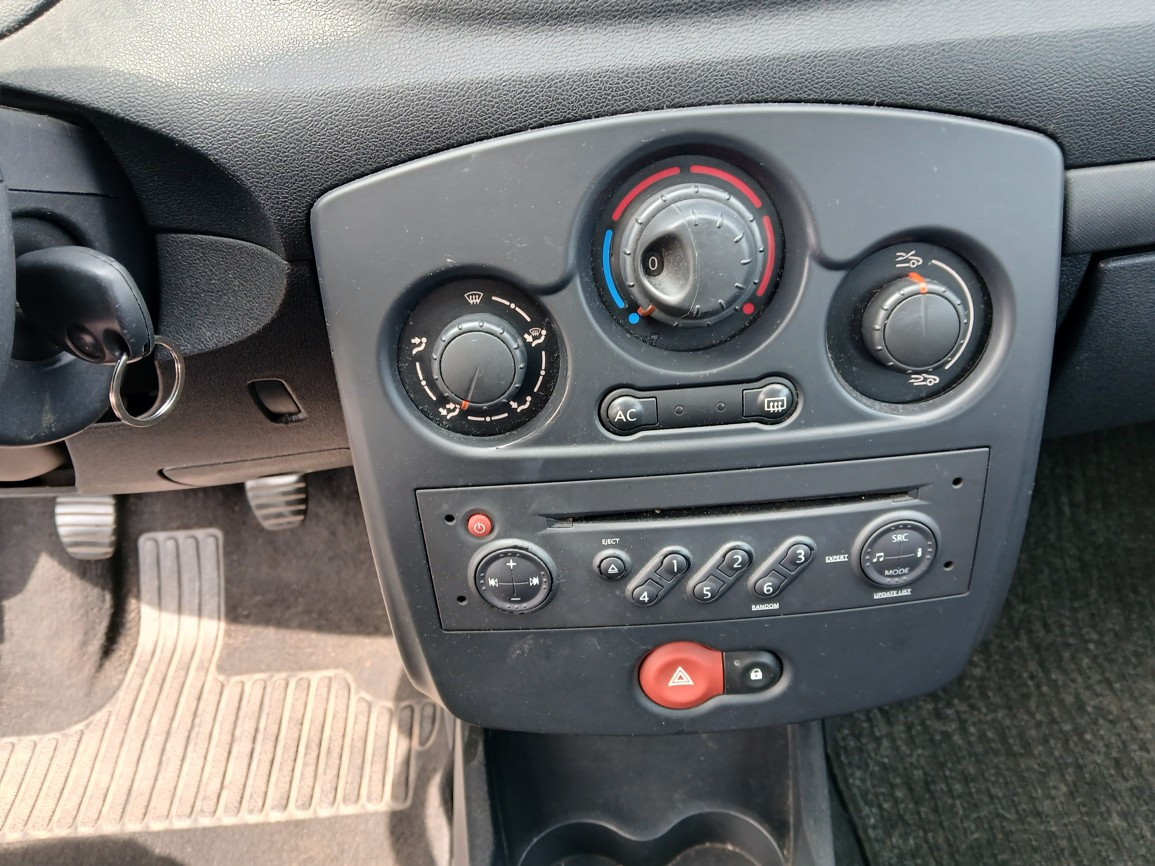 Renault Clio 1,5 dCI - 11