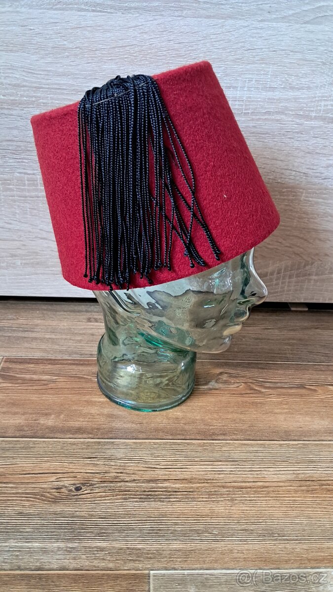 Vojenské čapky - 11