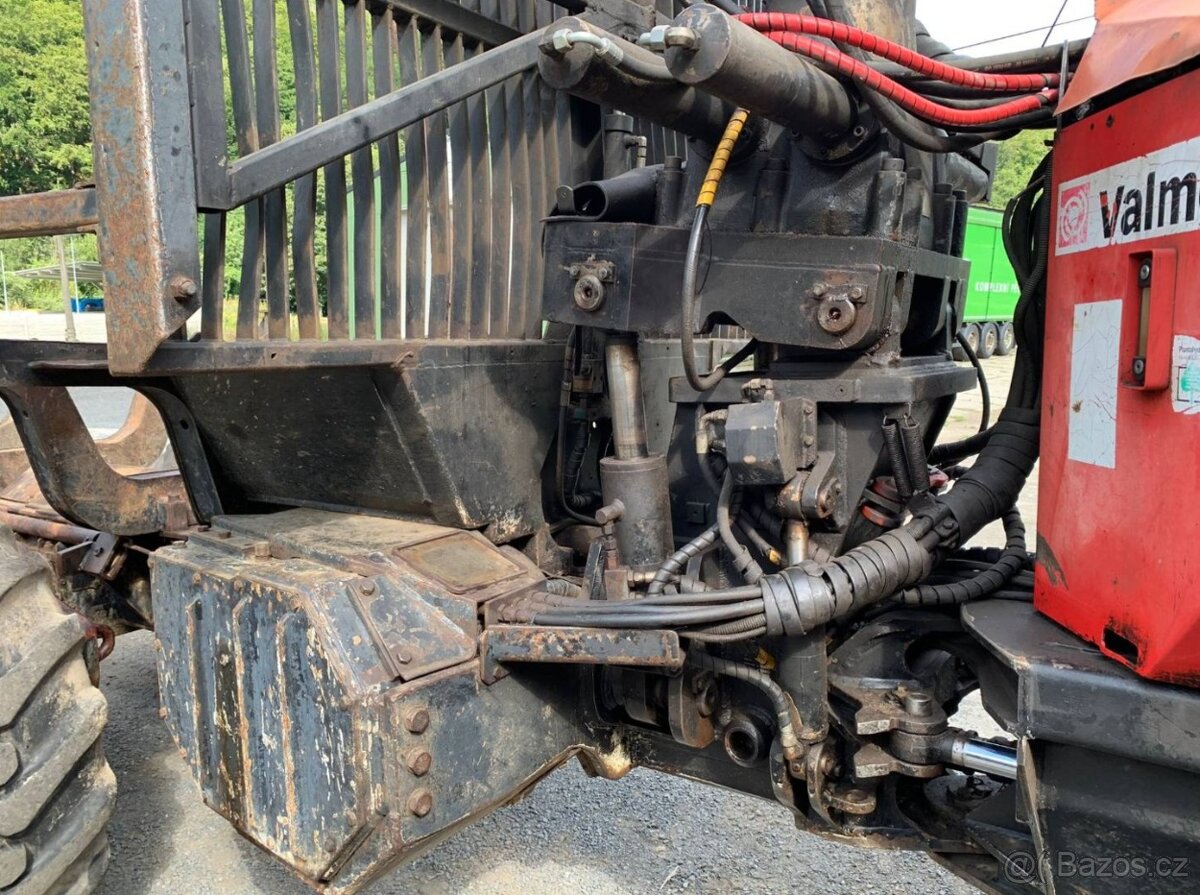 Vyvážečka VALMET 860.3. - 11