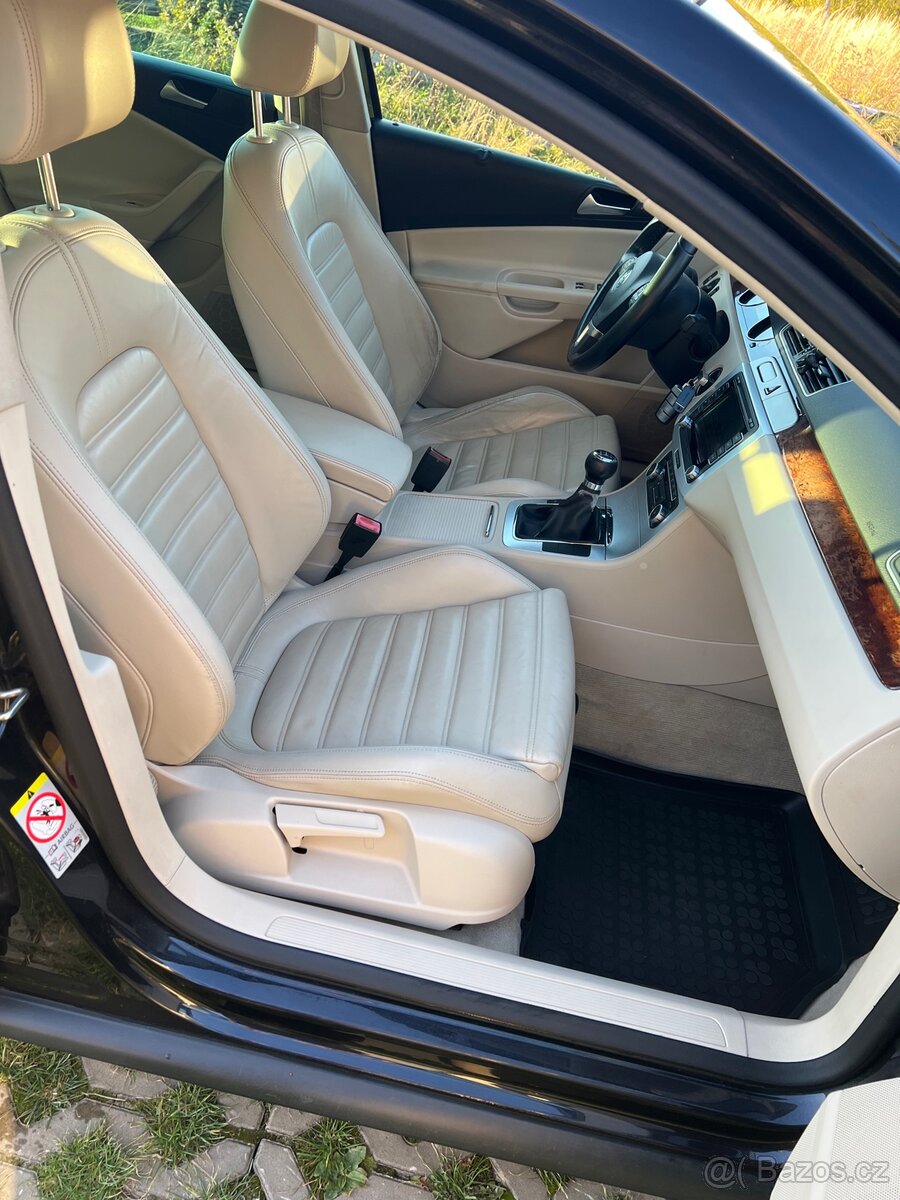 Volkswagen Passat - 11