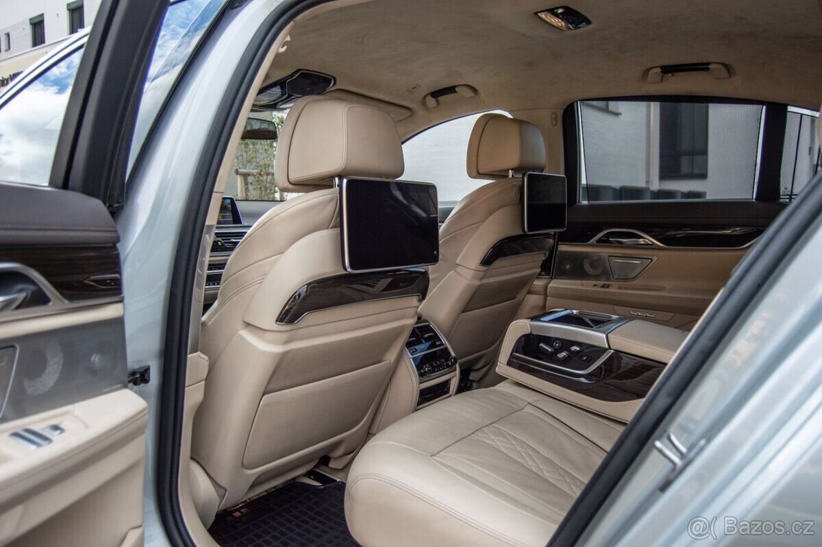 BMW 750i G11 xDrive 330kw - 11