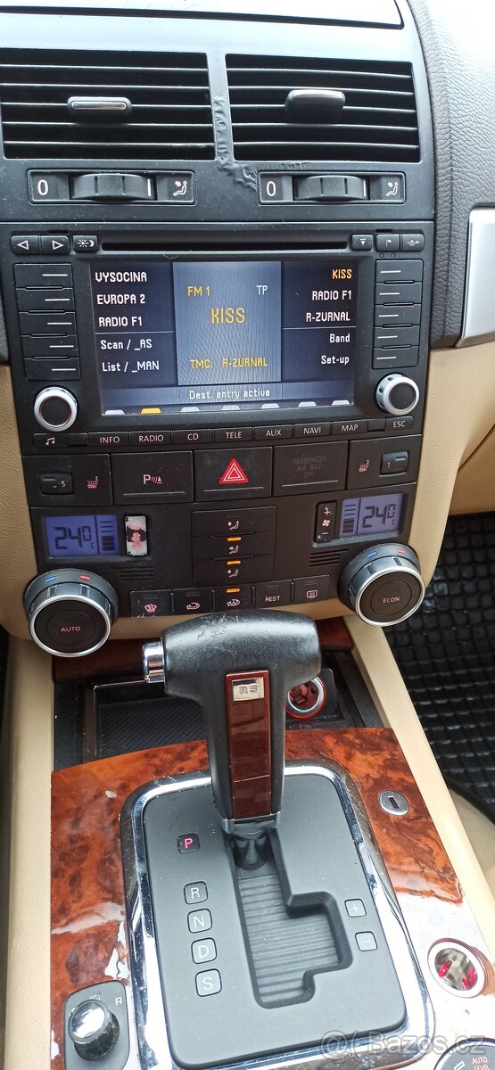 Volkswagen Touareg 2,5 TDI,tažné,klima,automat - 11