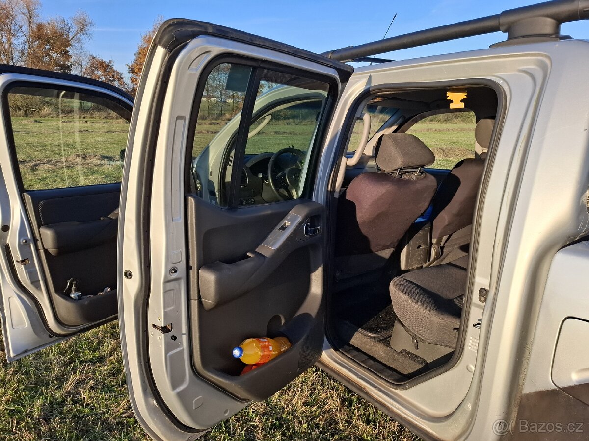 Nissan Navara D40 SLEVA volejte - 11