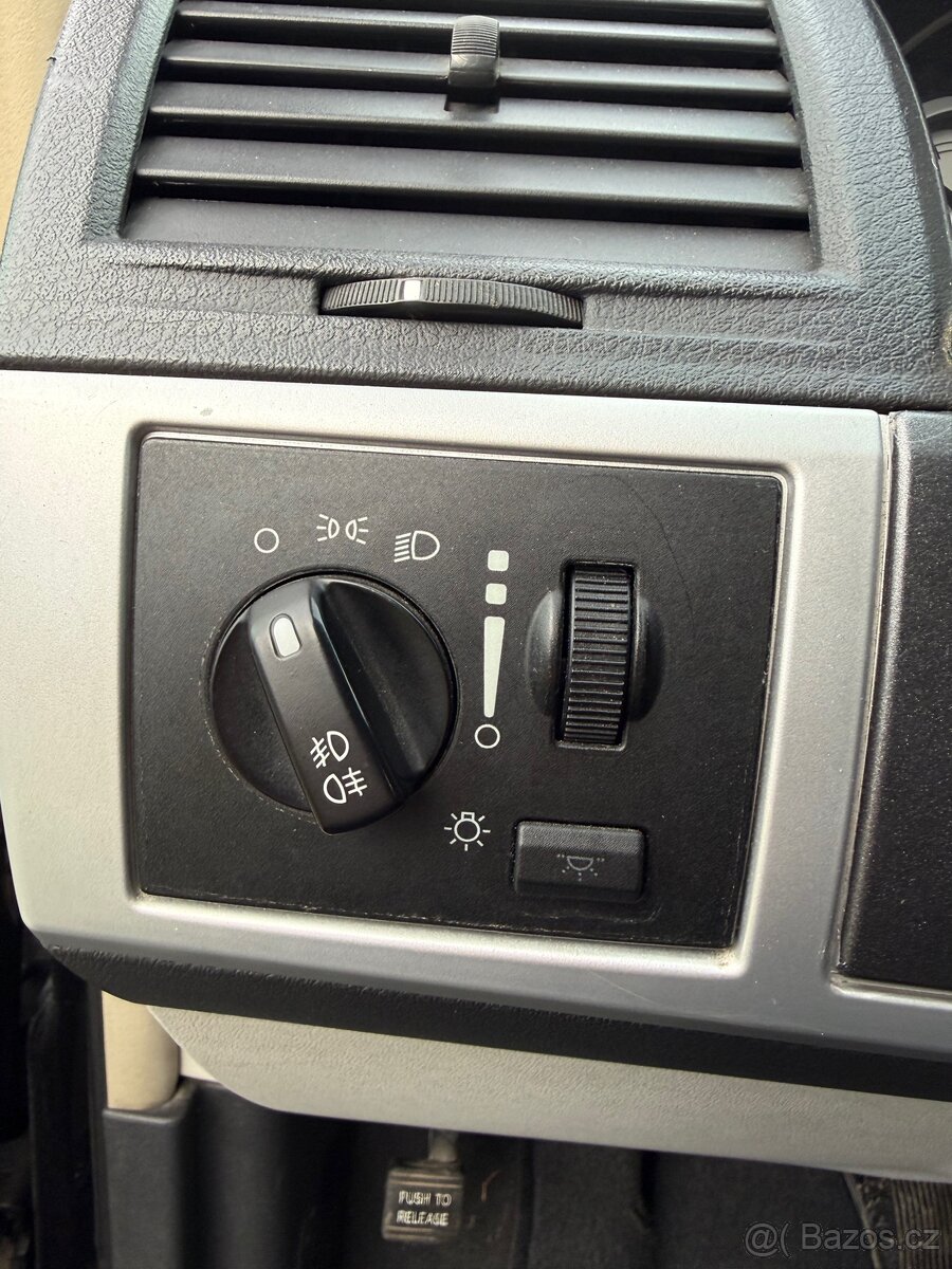 Chrysler Grand Voyager 2.8 CRD 120 kW - 11