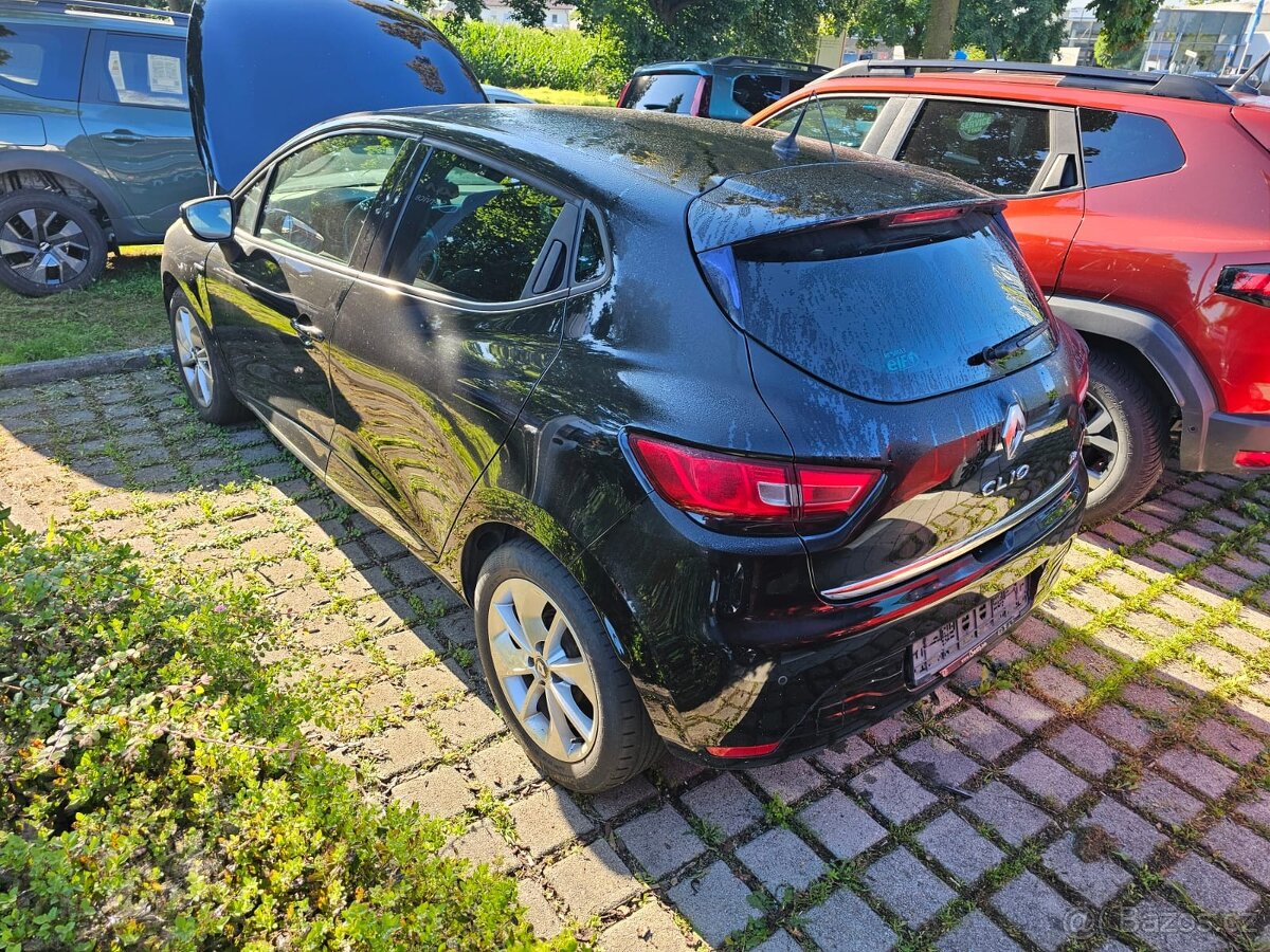 Renault Clio IV 0,9 Tce Limited editon - 11