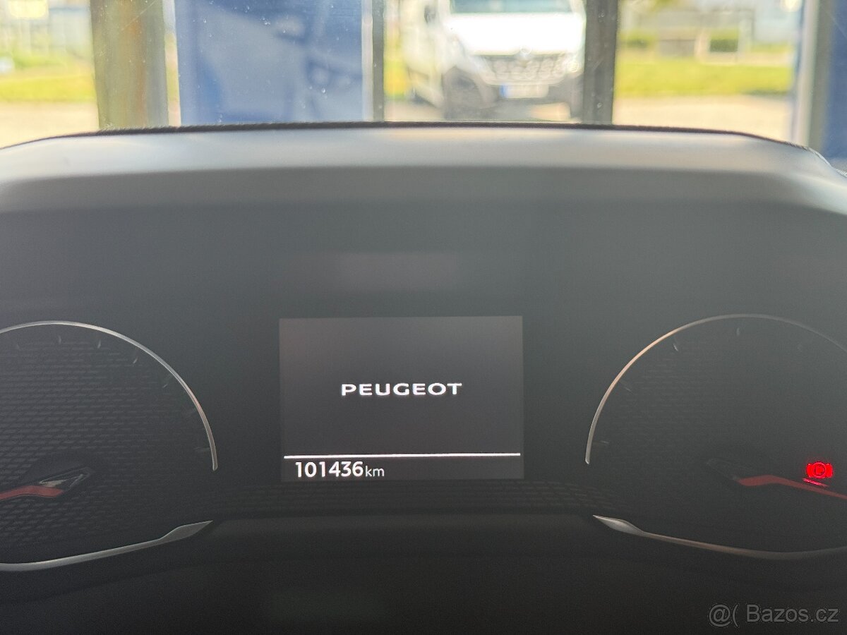 Peugeot 2008 1,5 HDI,ALLURE,1.MAJ,SERVISKA - 11