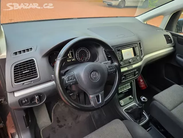 VW Sharan 2.0TDI 103kW,tažné,serviska,navi,KESSY - 11