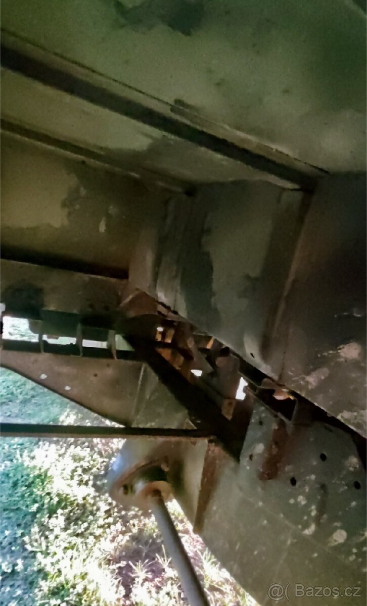 Land rover defender 110 - 11